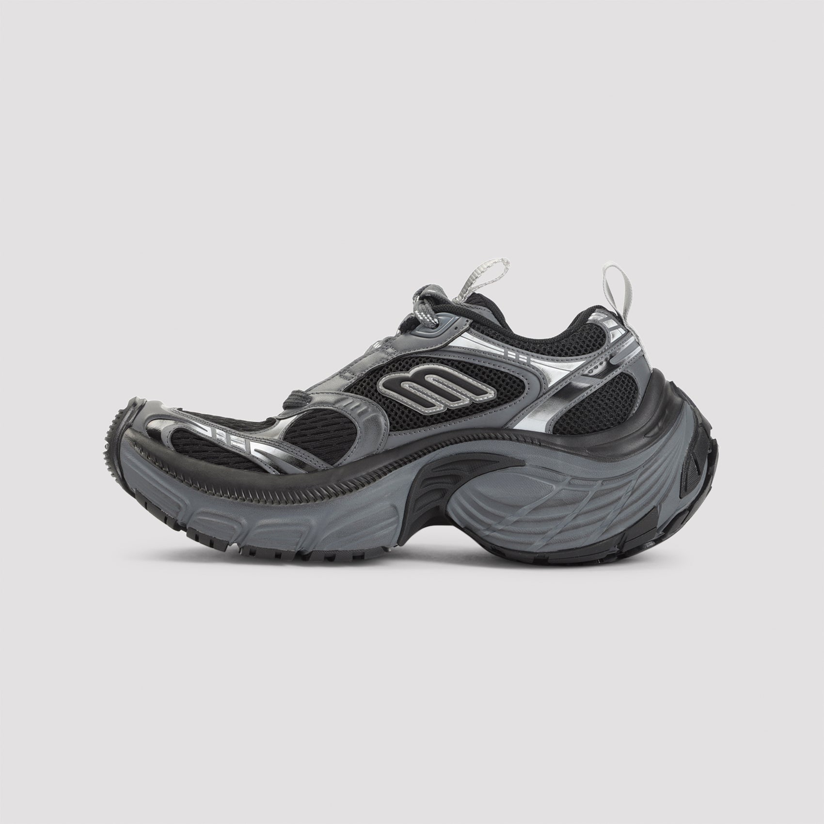 6XL Sneakers