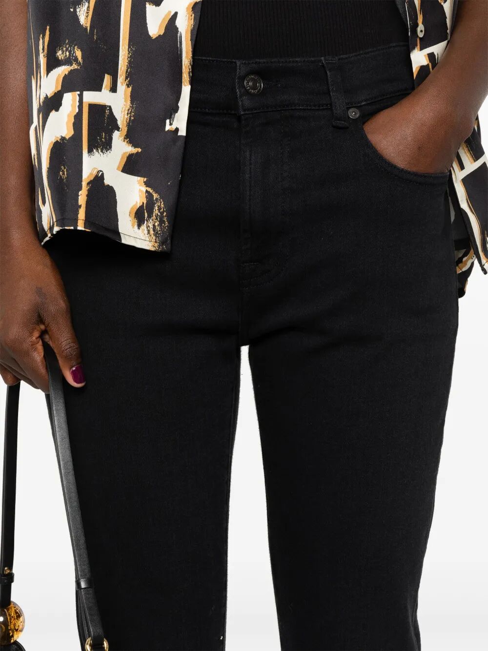 MID RISE RELAXED SKINNY JEANS
