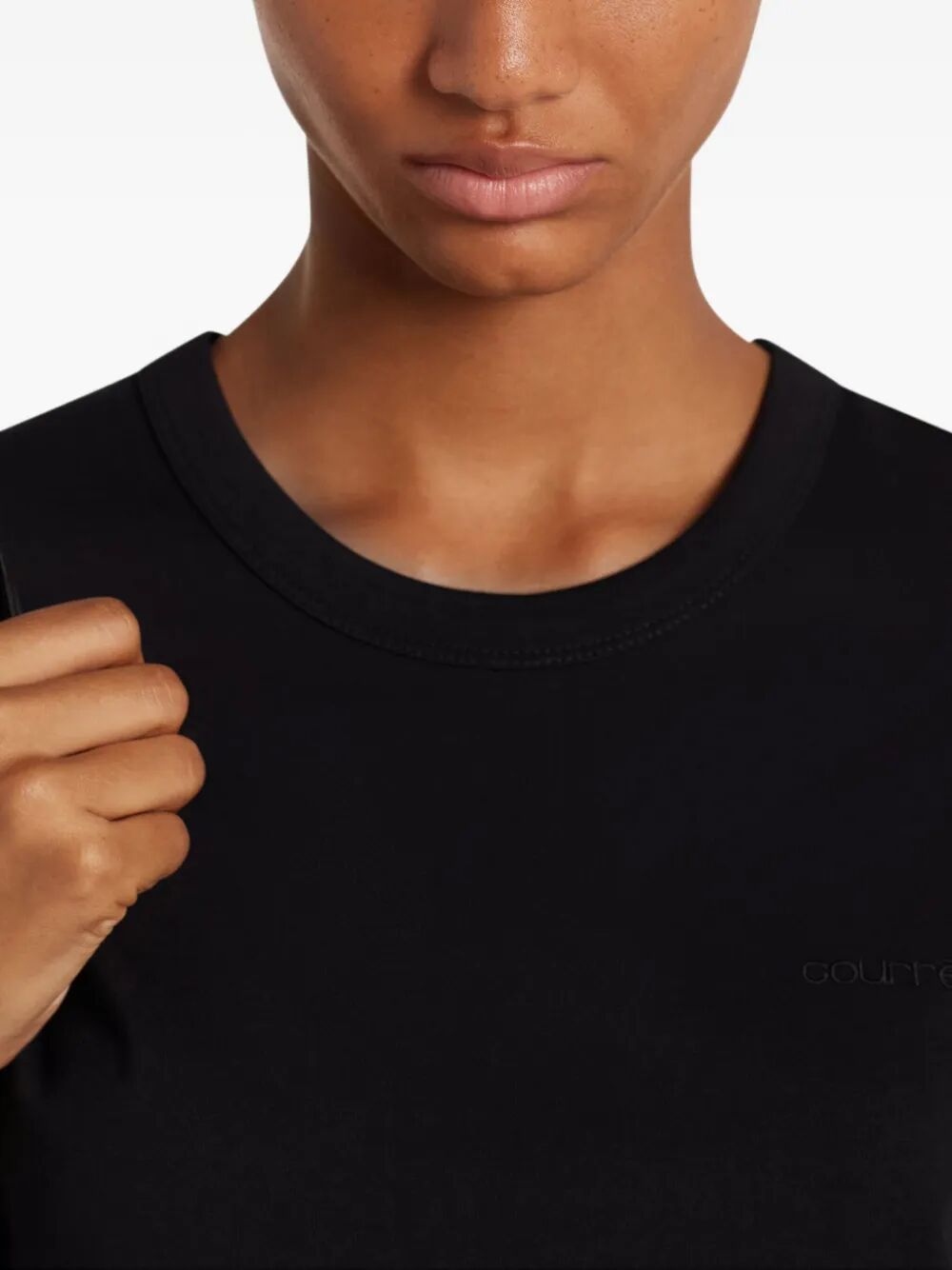 EMBROIDERED TEE