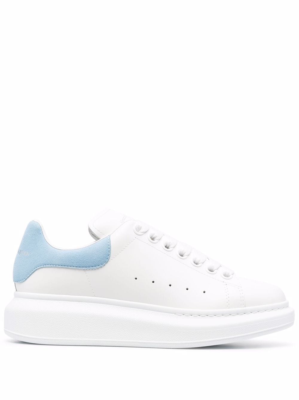 OVERSIZED SNEAKERS IN WHITE/POWDER BLUE