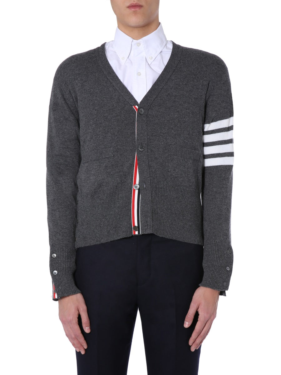 V-NECK CARDIGAN