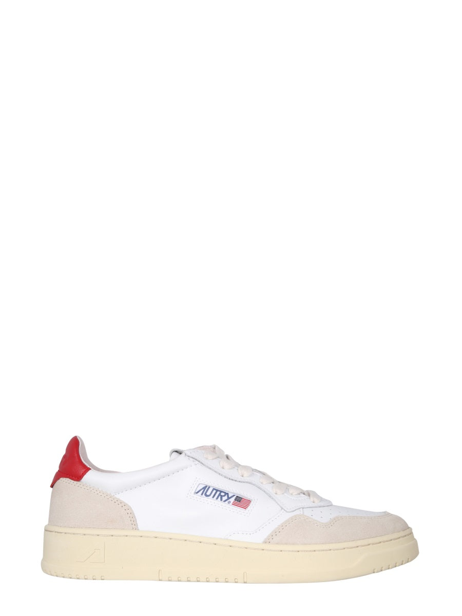 LEATHER SNEAKER