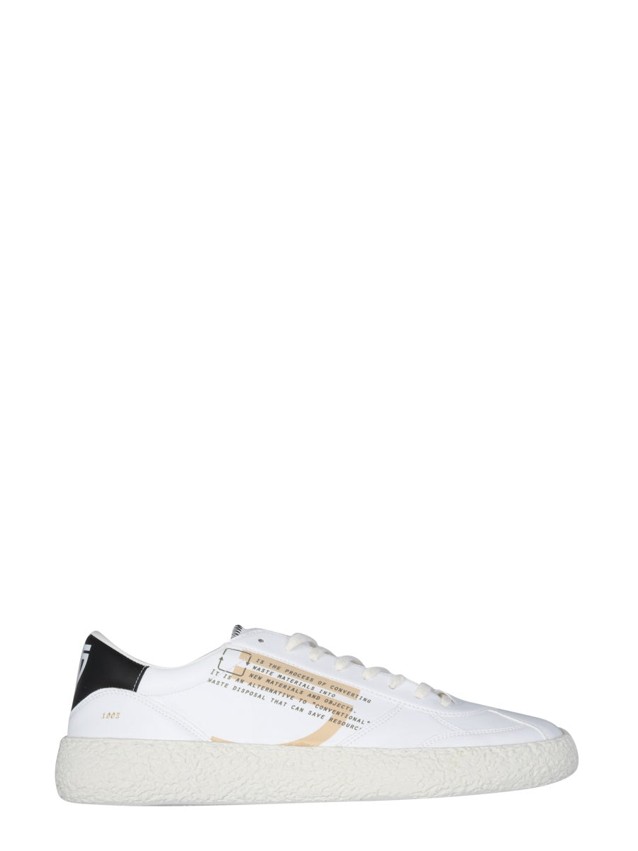 VEGAN SNEAKERS