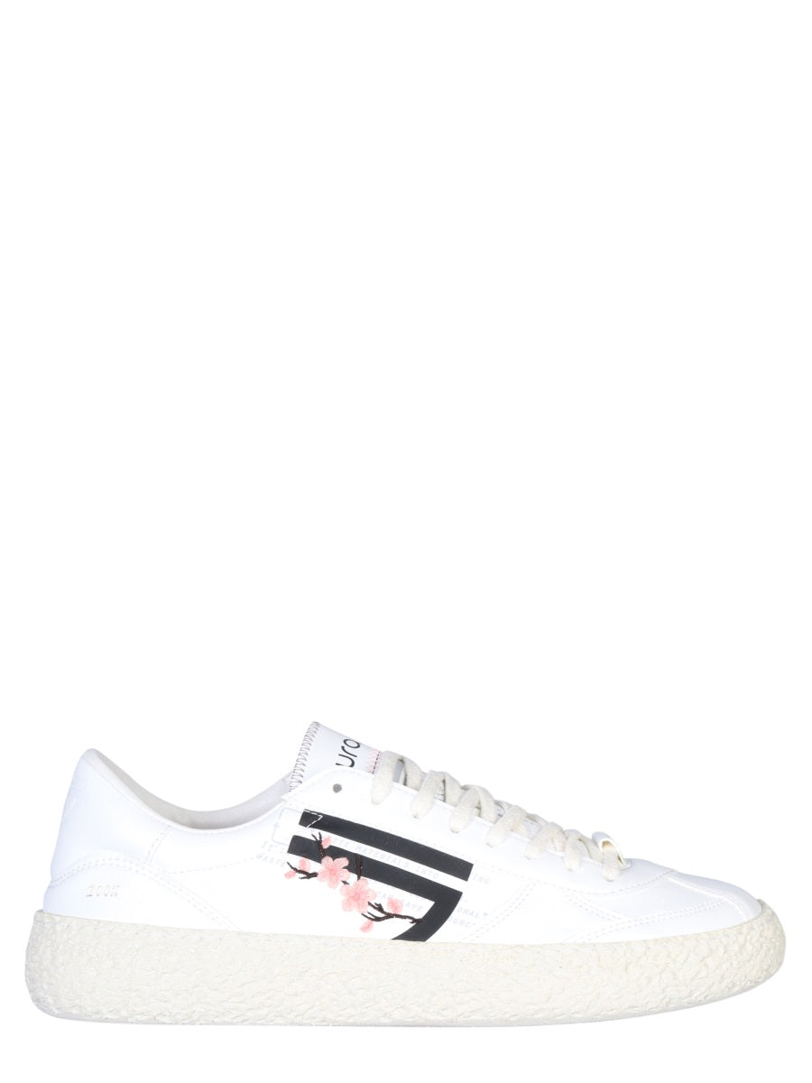 VEGAN SNEAKERS