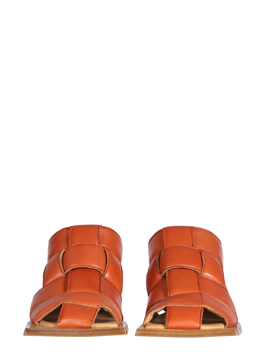 MULE MAYTE BRICK SANDALS