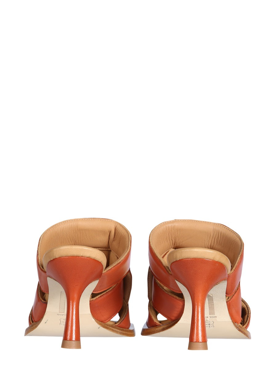 MULE MAYTE BRICK SANDALS