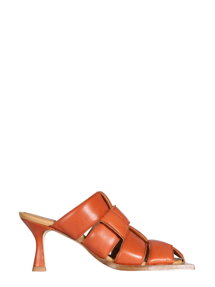 MULE MAYTE BRICK SANDALS