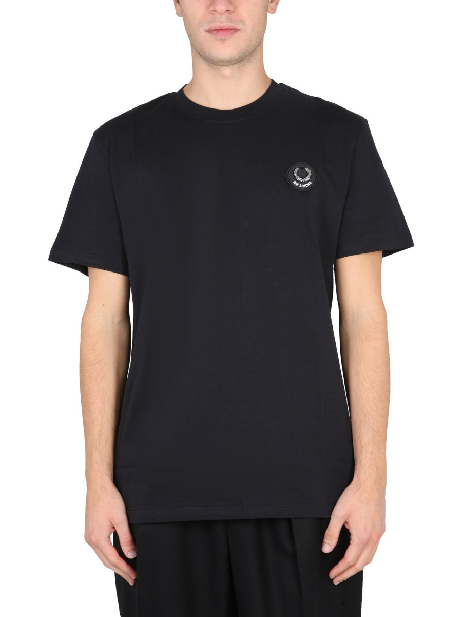T-SHIRT WITH LOGO