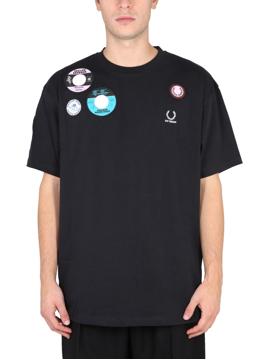 OVERSIZED T-SHIRT WITH PATCH