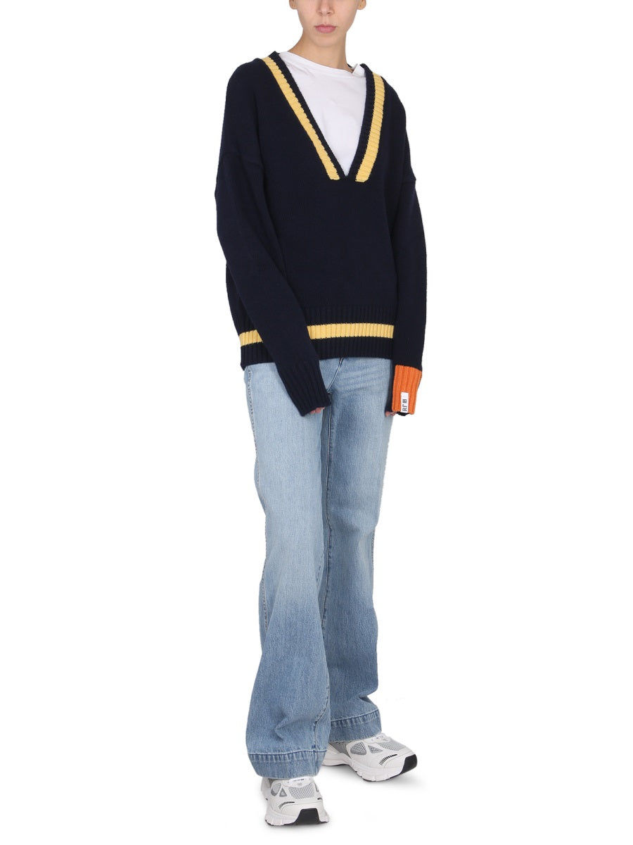 V-NECK JERSEY