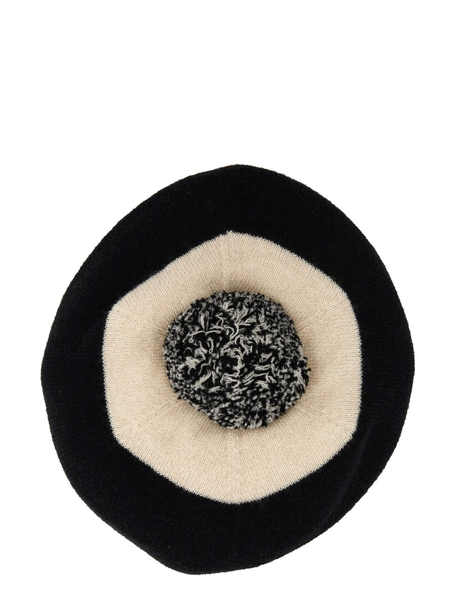 HAT WITH POM POM