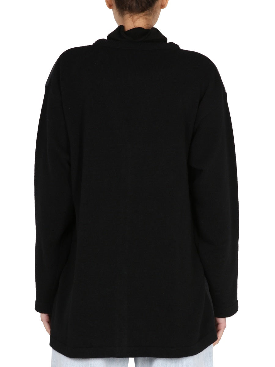 V-NECK CARDIGAN