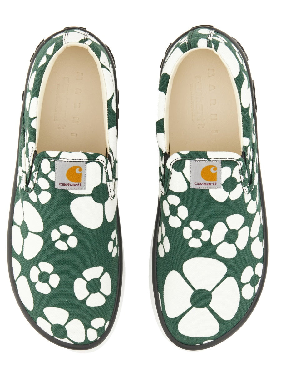 sneaker slip on