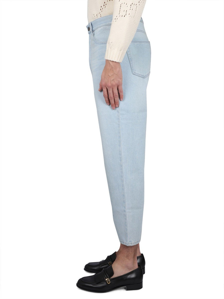 CLOSE-FITTING DENIM PANTS