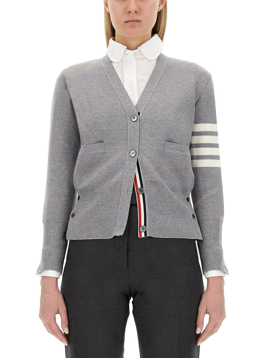 V-NECK CARDIGAN