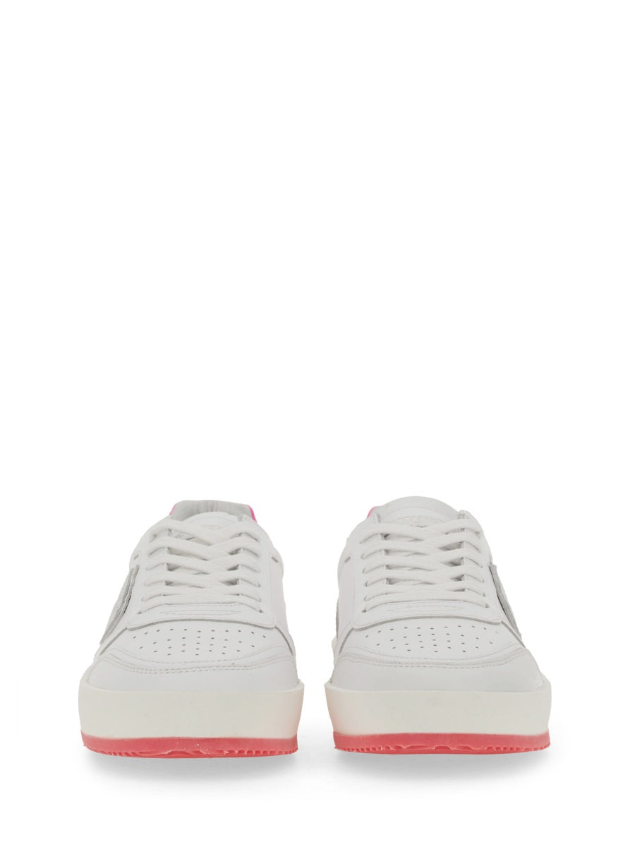 SNEAKER NICE