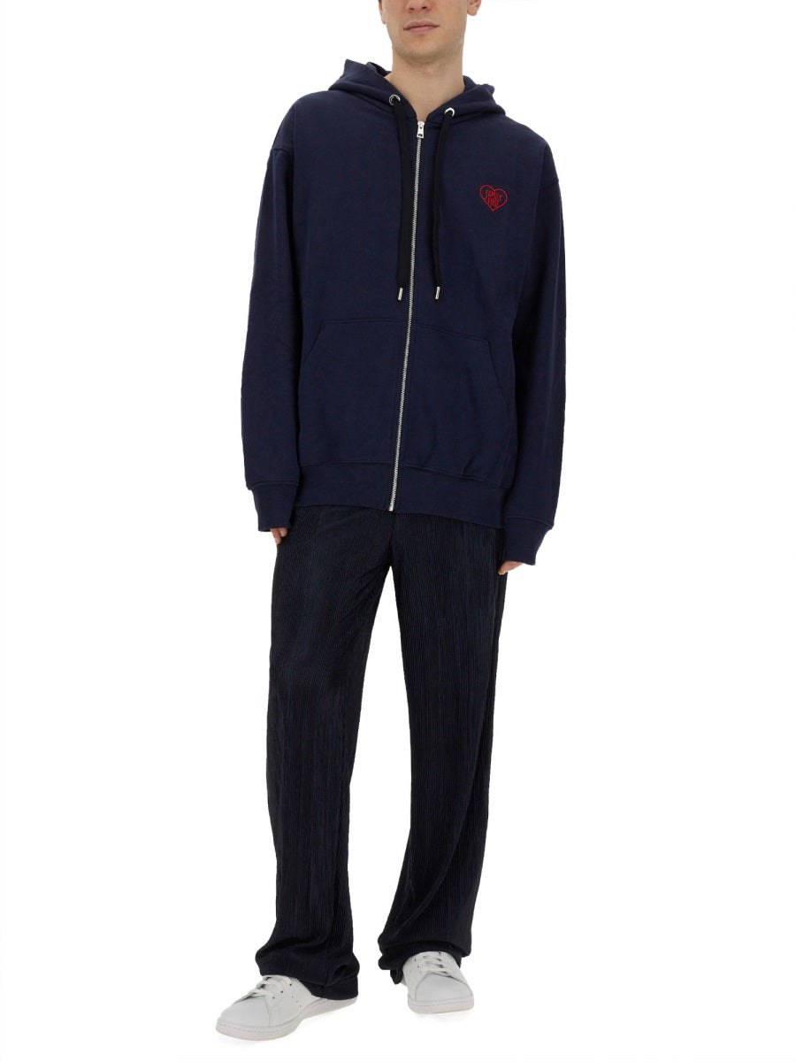 ZIP SWEATSHIRT.