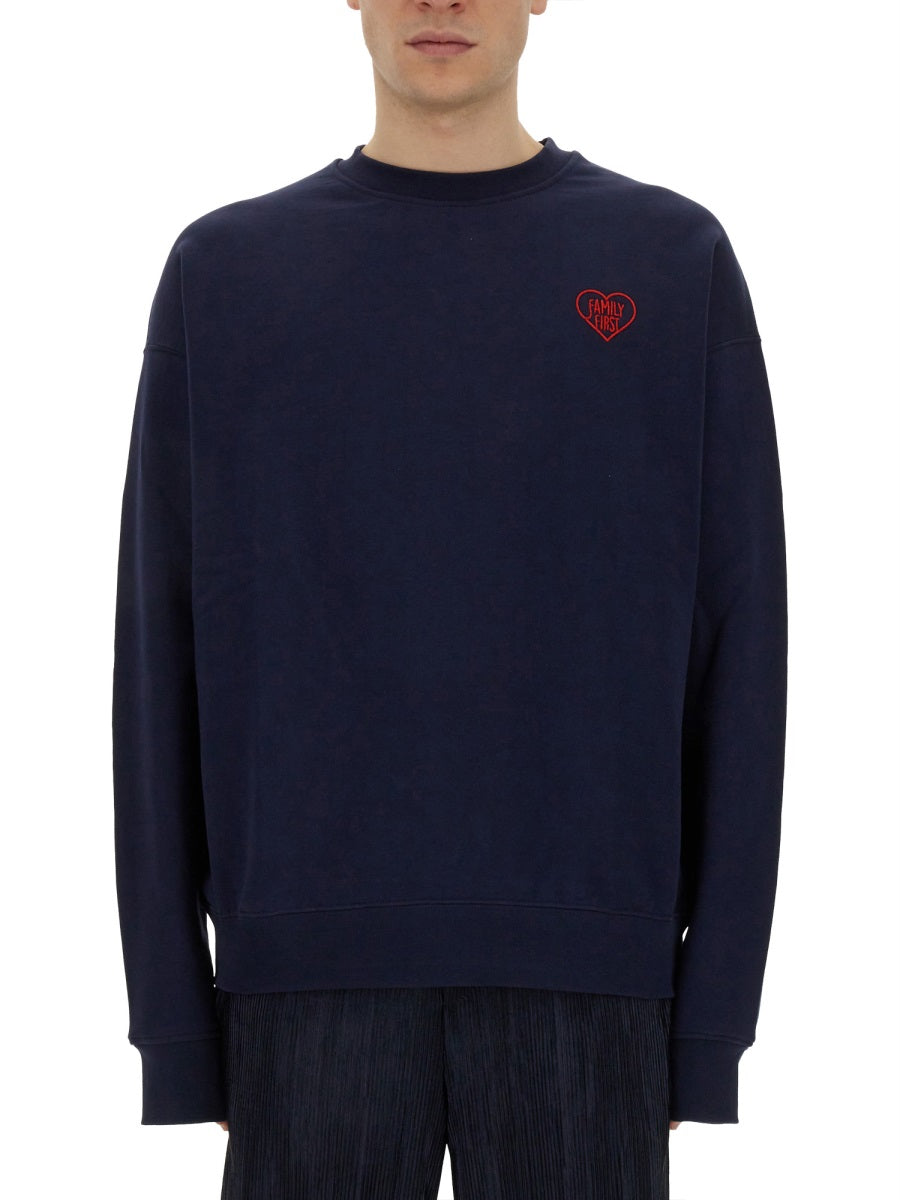 SWEATSHIRT WITH HEART EMBROIDERY