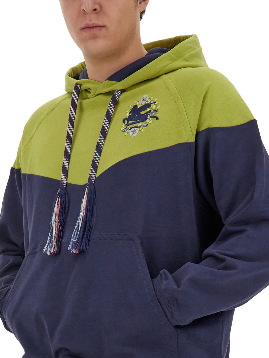 HOODED SWEATSHIRT WITH LOGO
