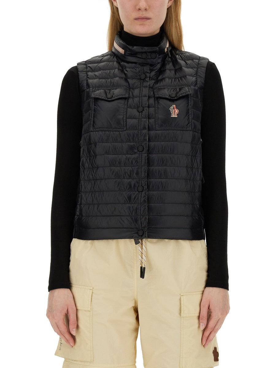 VESTS WITH LOGO