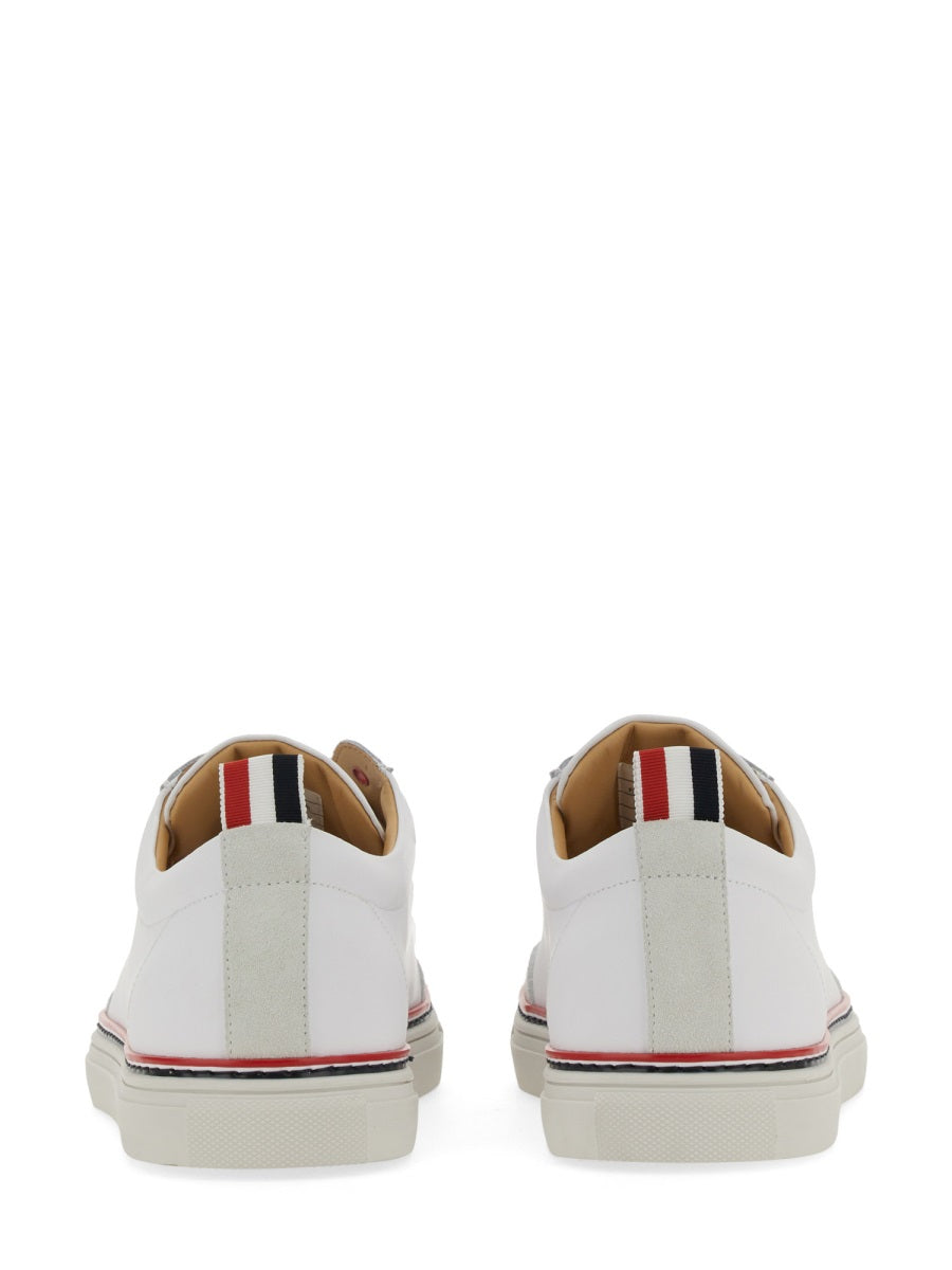 LOW-TOP LEATHER SNEAKER