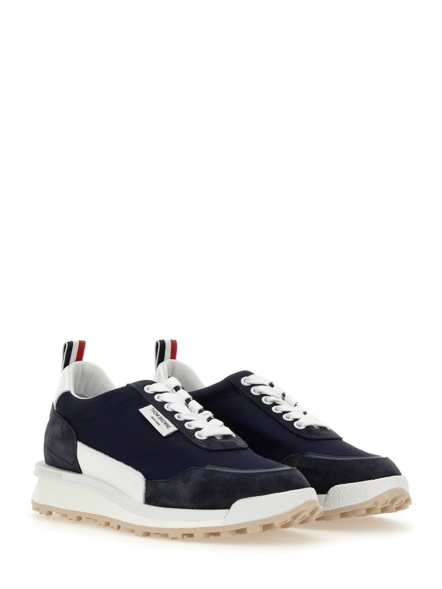SNEAKER WITH LOGO