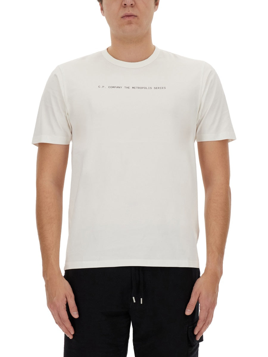 T-SHIRT WITH LOGO