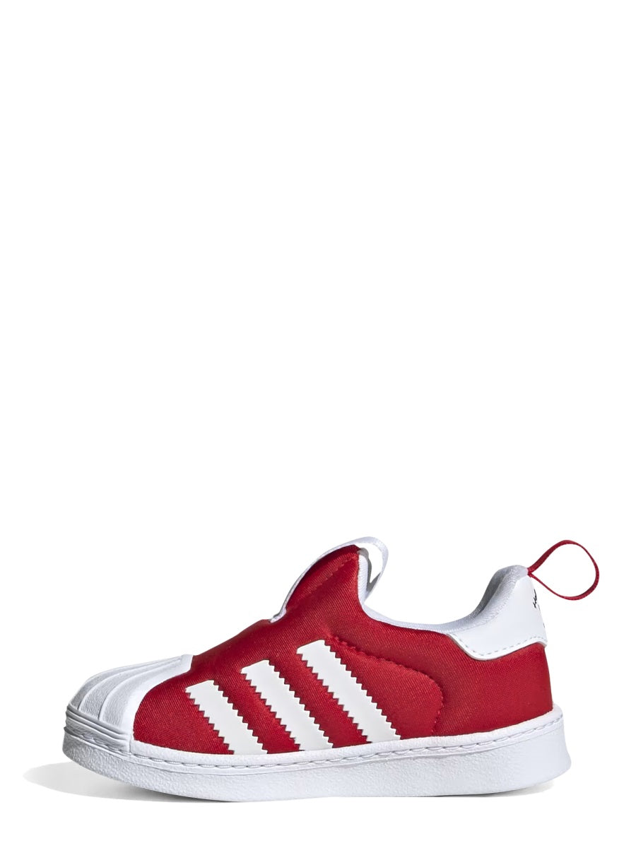 SUPERSTAR