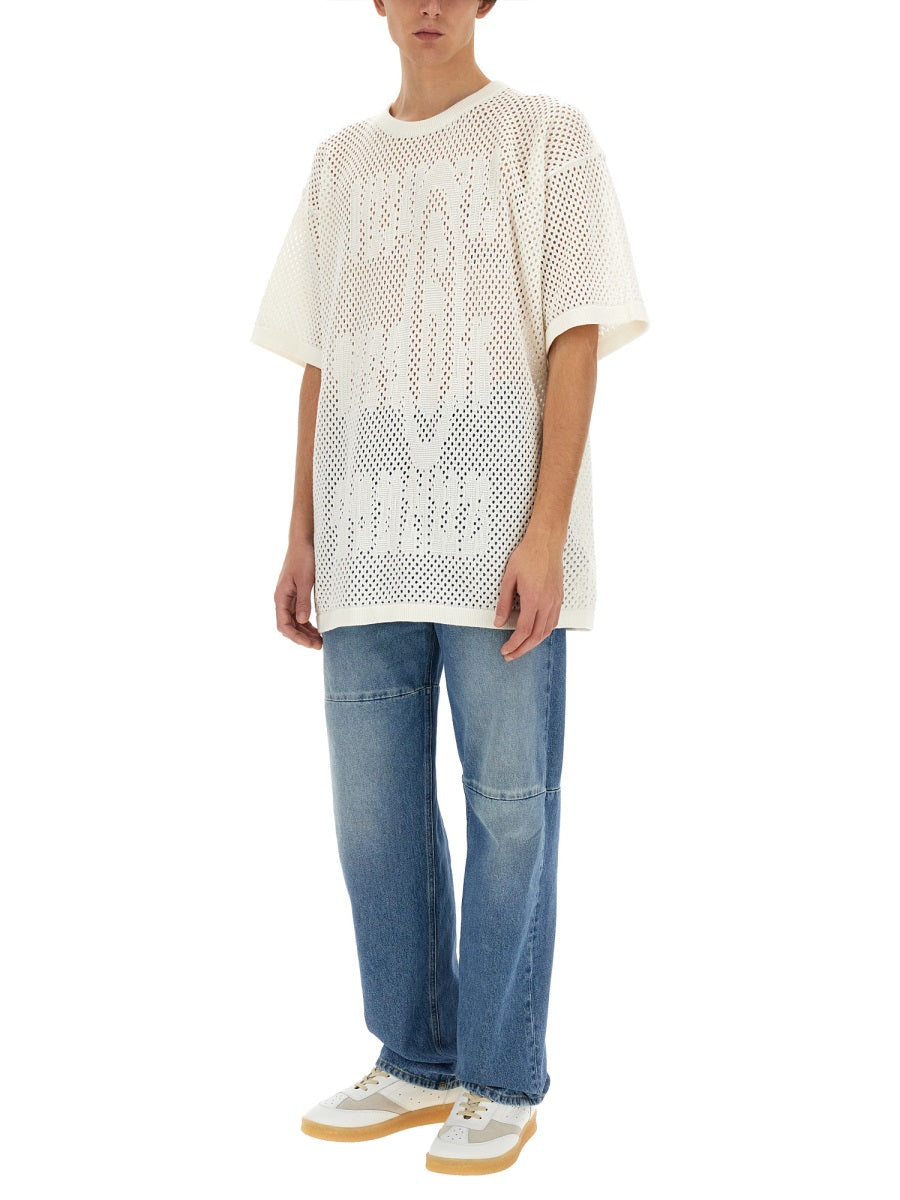T-SHIRT WITH LOGO