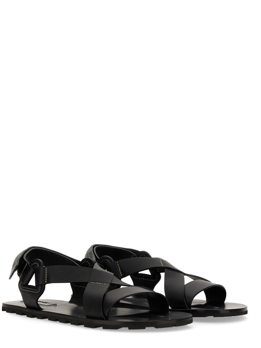LOW SANDAL.
