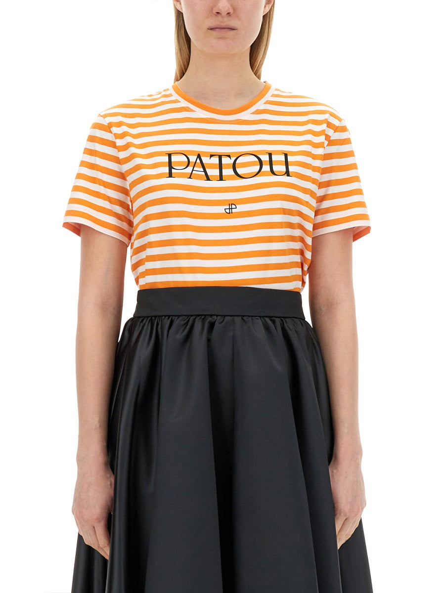 T-SHIRT WITH LOGO