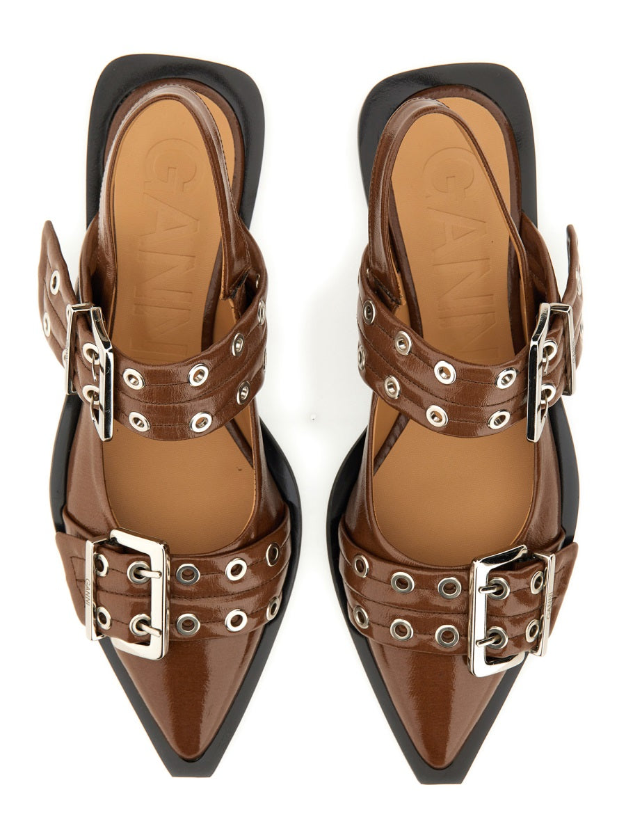 BALLERINA WITH BUCKLE
