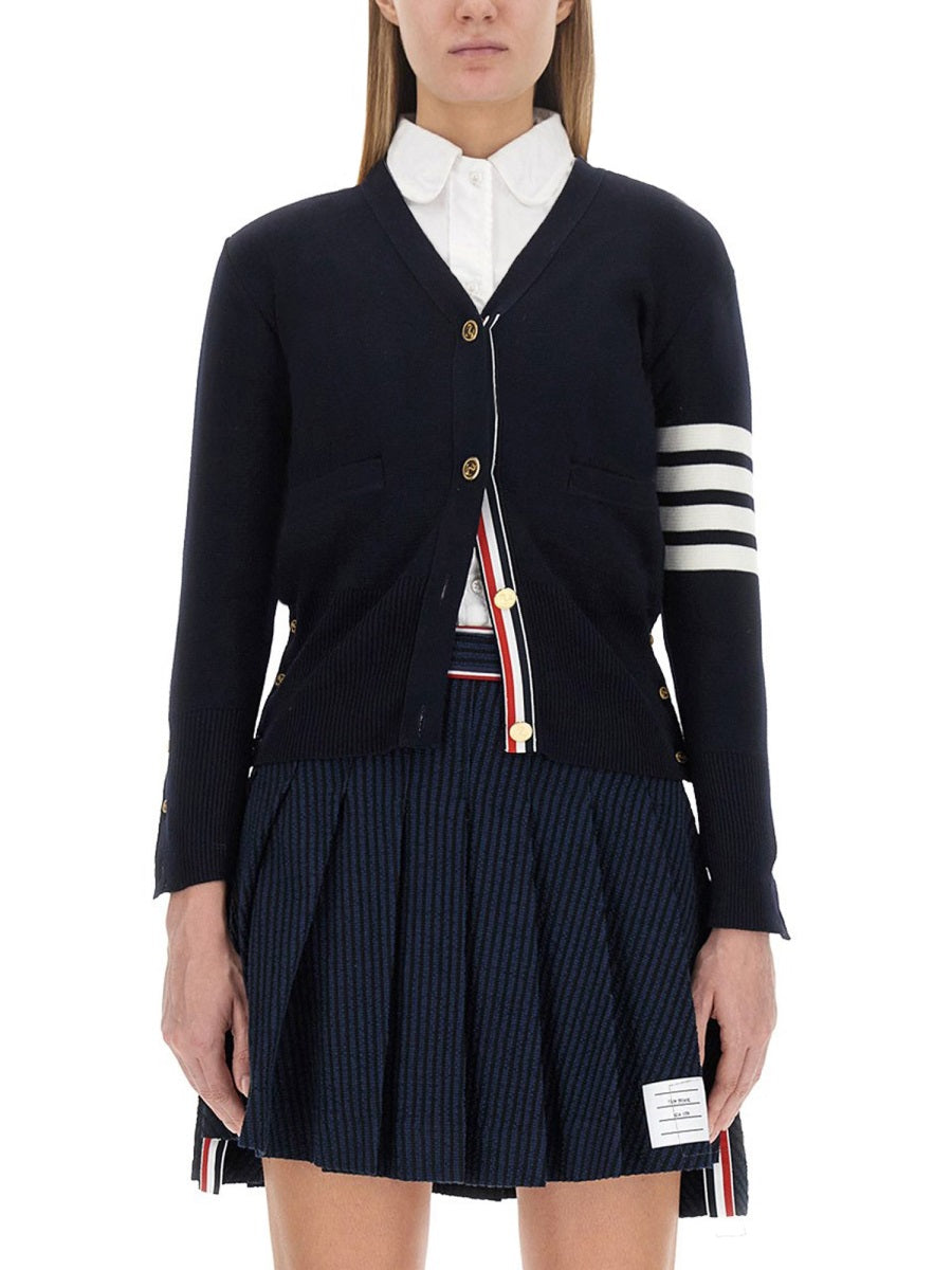 V-NECK CARDIGAN