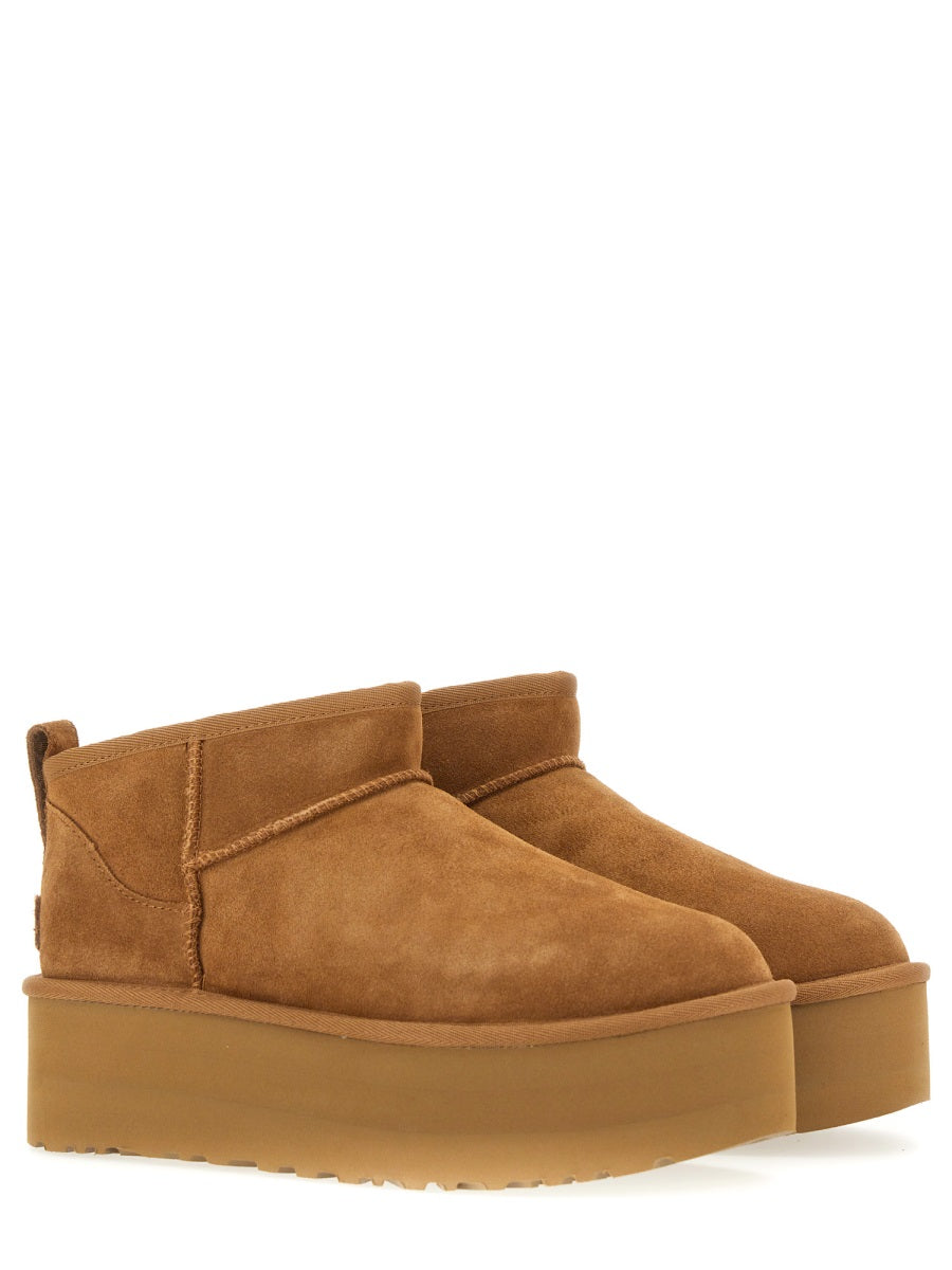 CLASSIC ULTRA MINI BOOT WITH PLATFORM