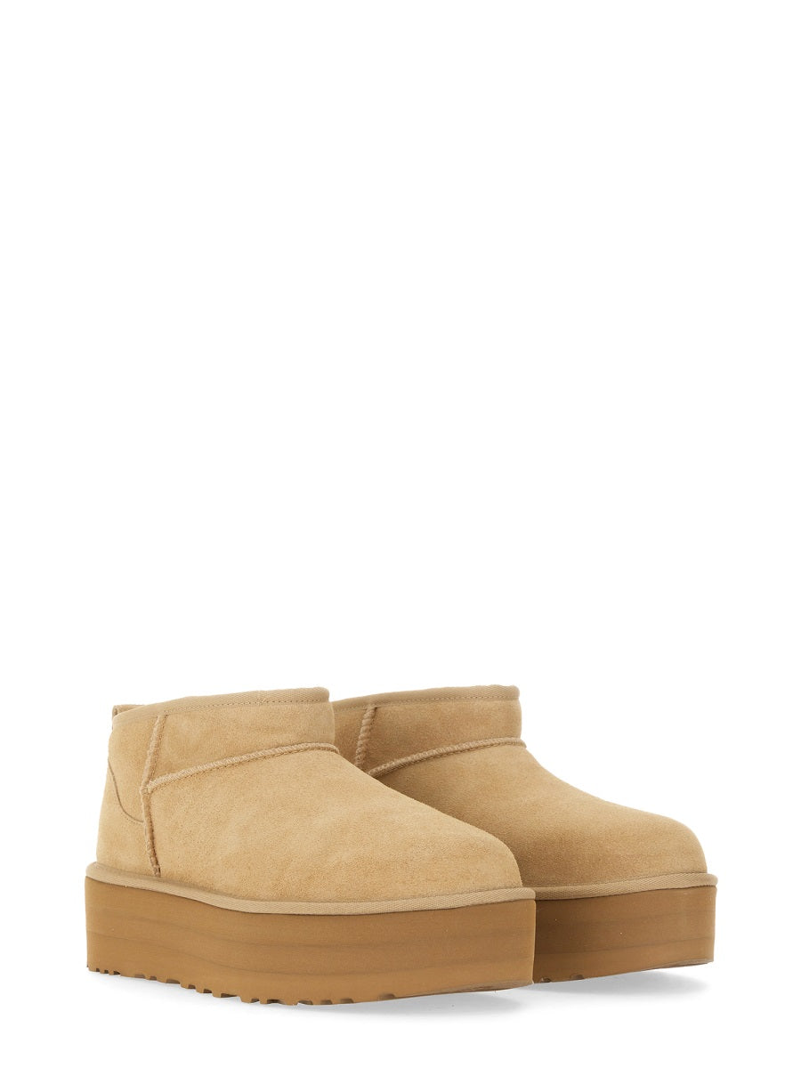 CLASSIC ULTRA MINI BOOT WITH PLATFORM