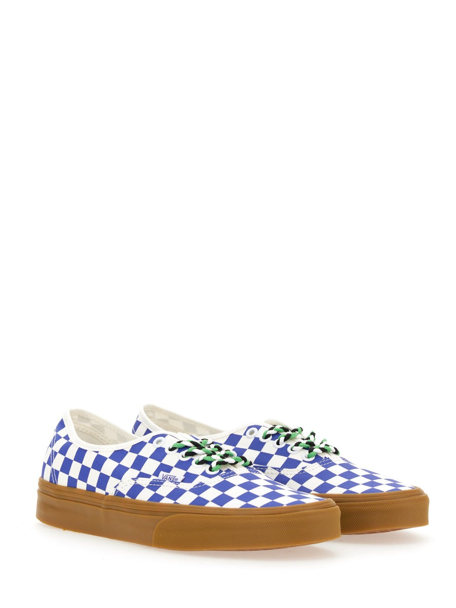 AUTHENTIC SNEAKER