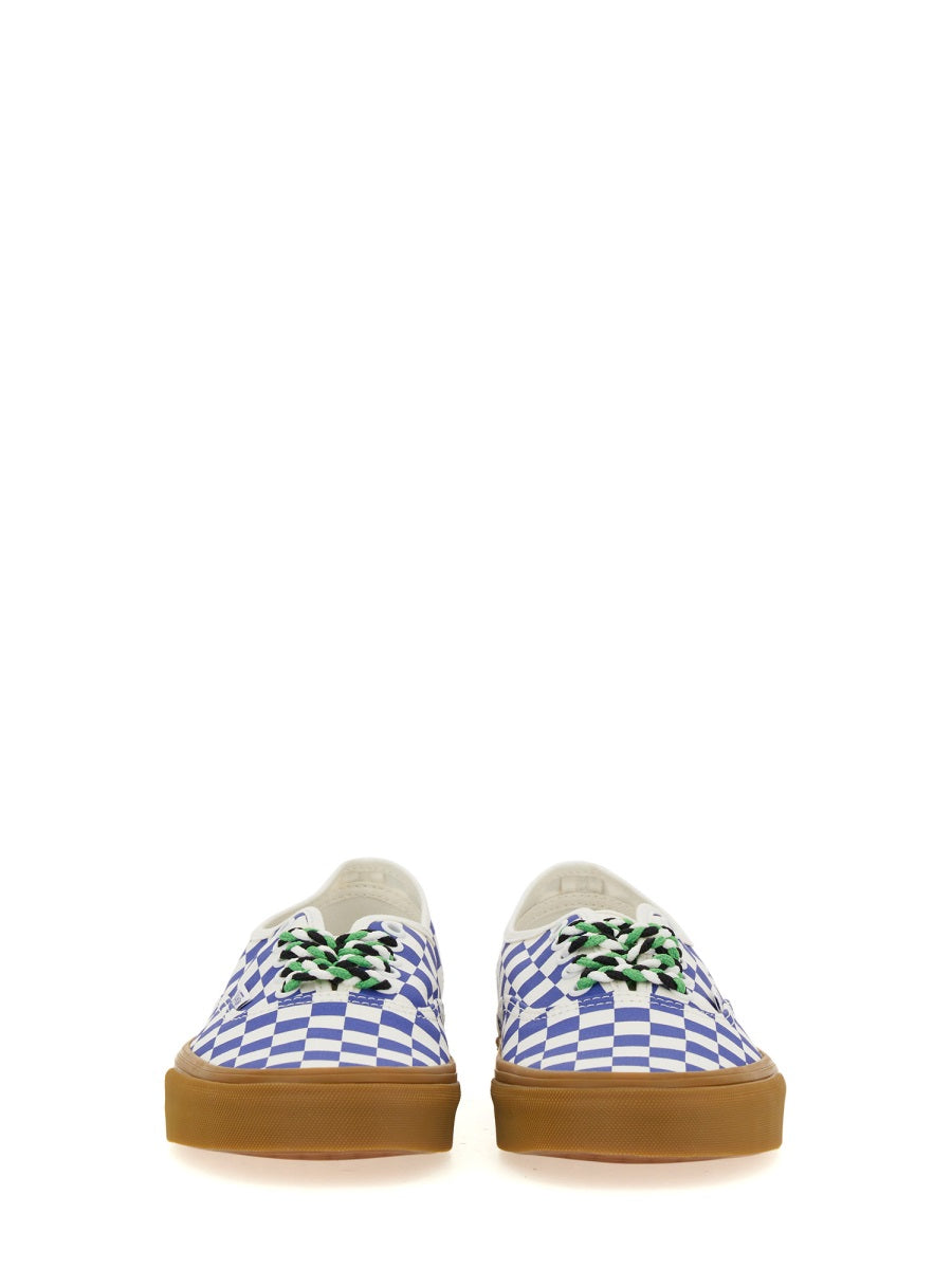 AUTHENTIC SNEAKER
