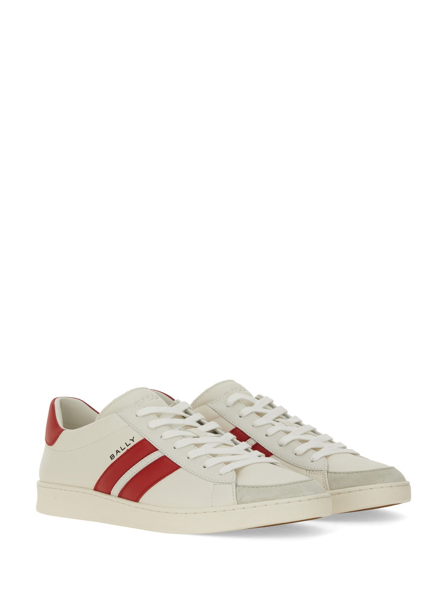 "TYGER" SNEAKER