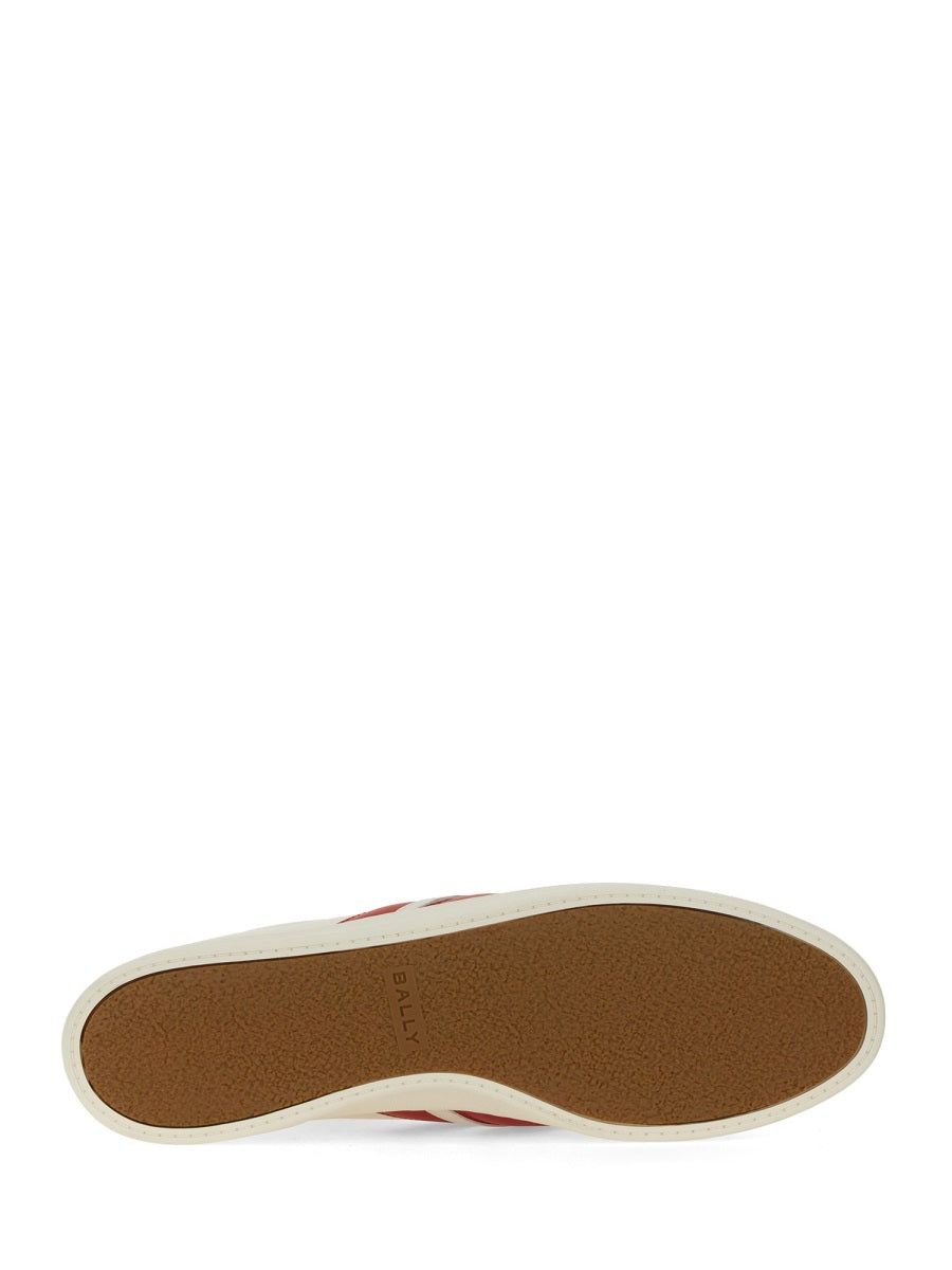 "TYGER" SNEAKER
