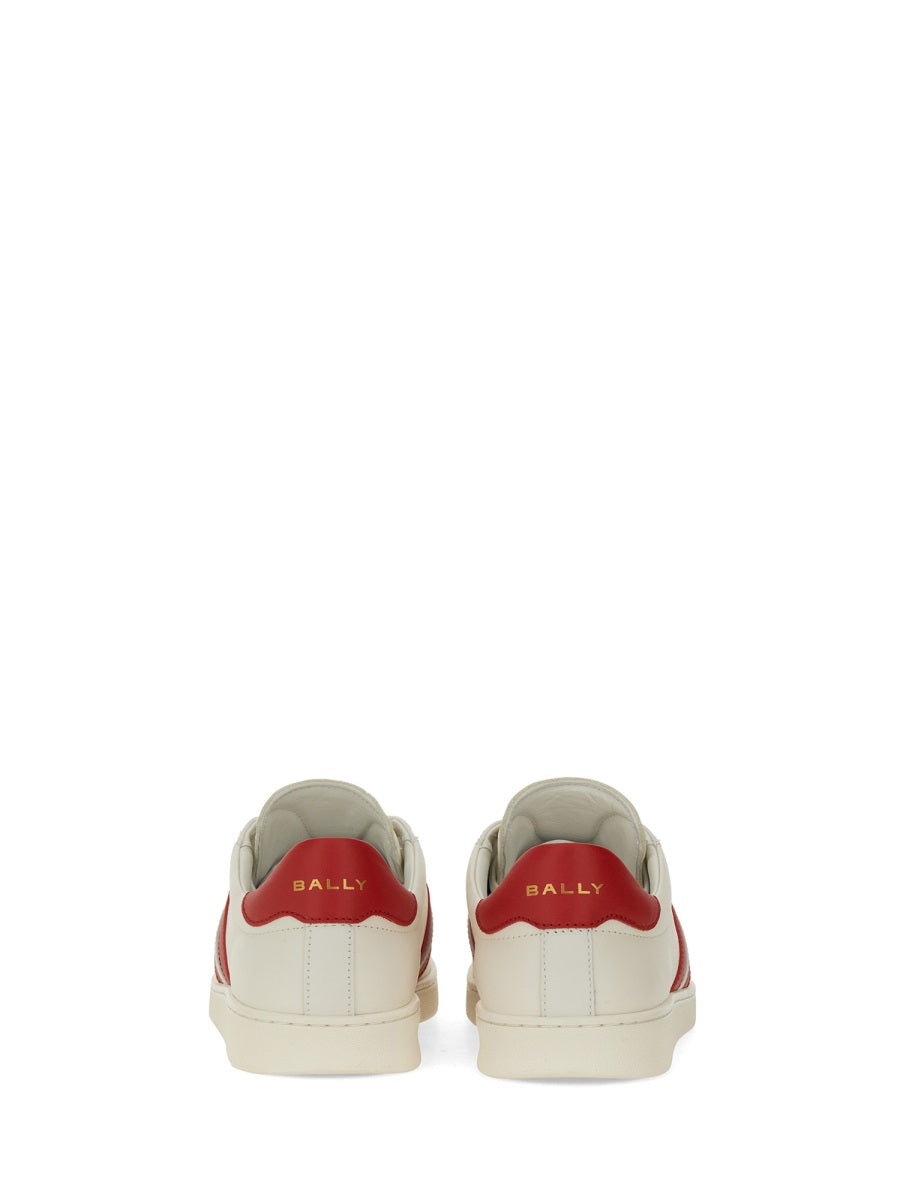 "TYGER" SNEAKER