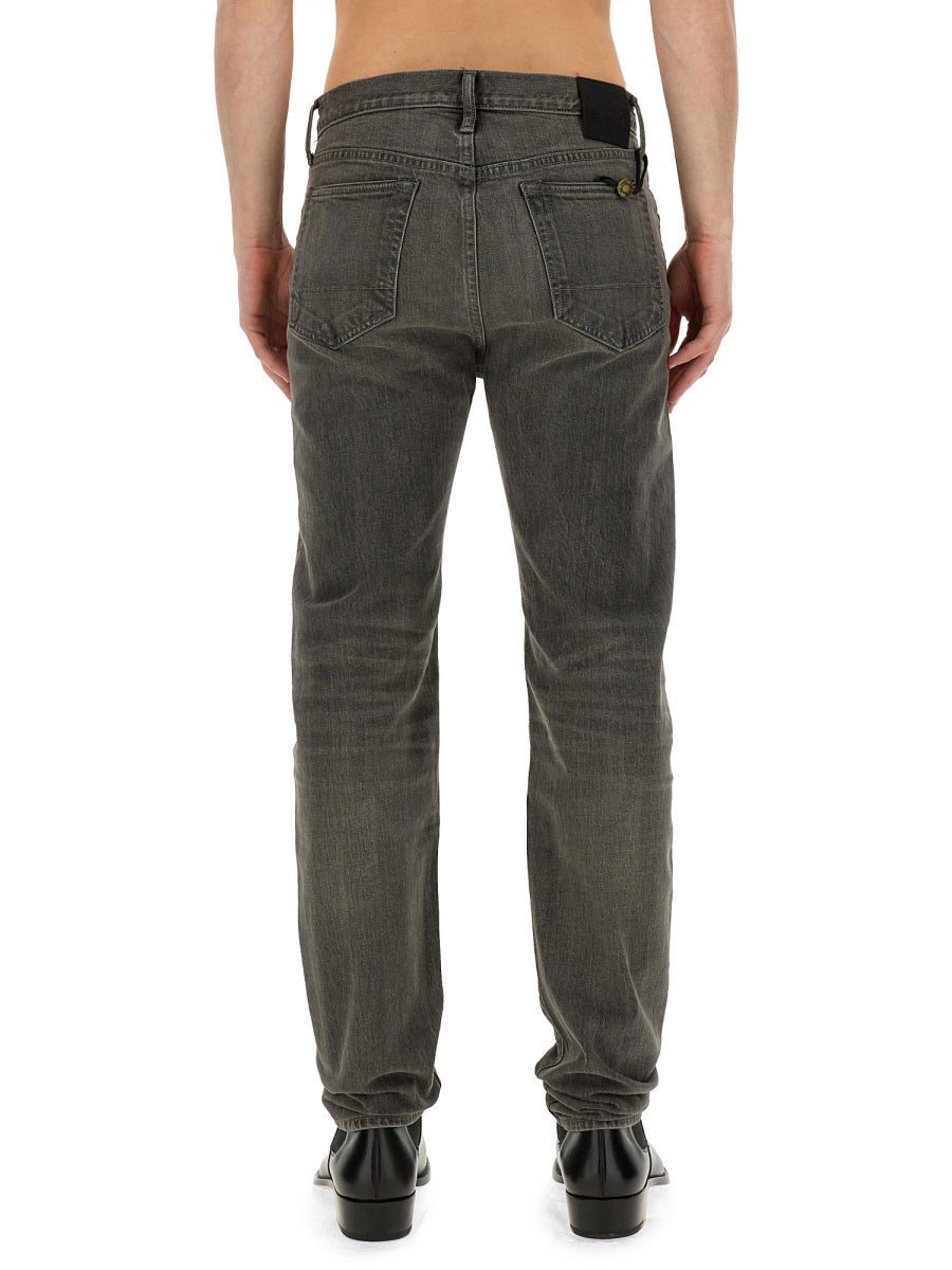 STRAIGHT LEG JEANS