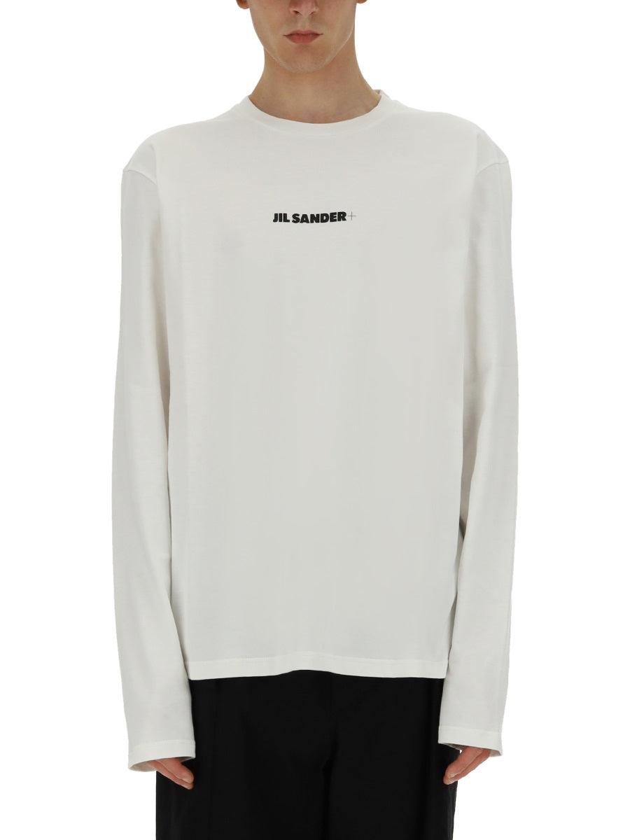 T-SHIRT WITH LOGO