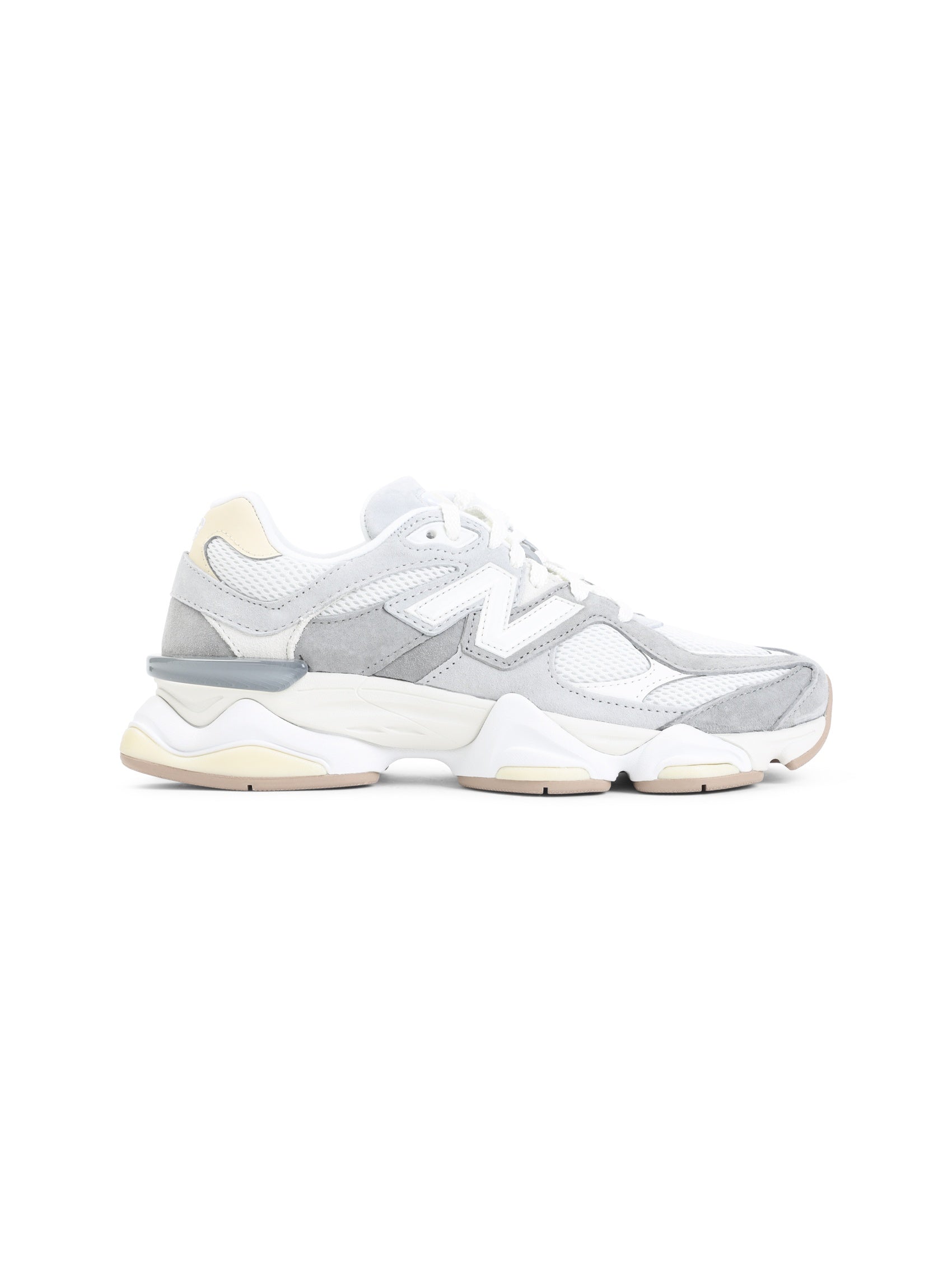 9060 Sneakers