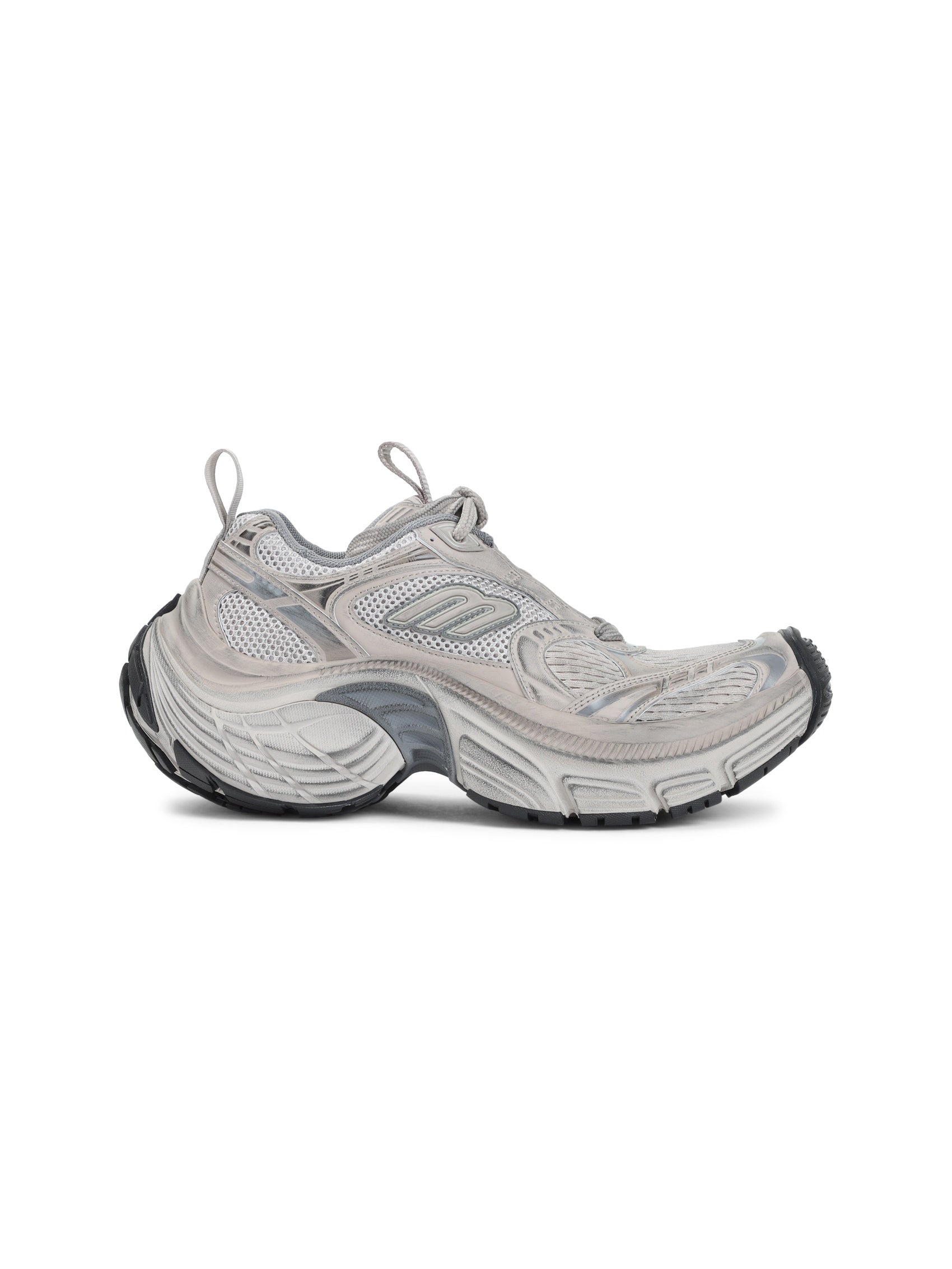6XL Sneakers