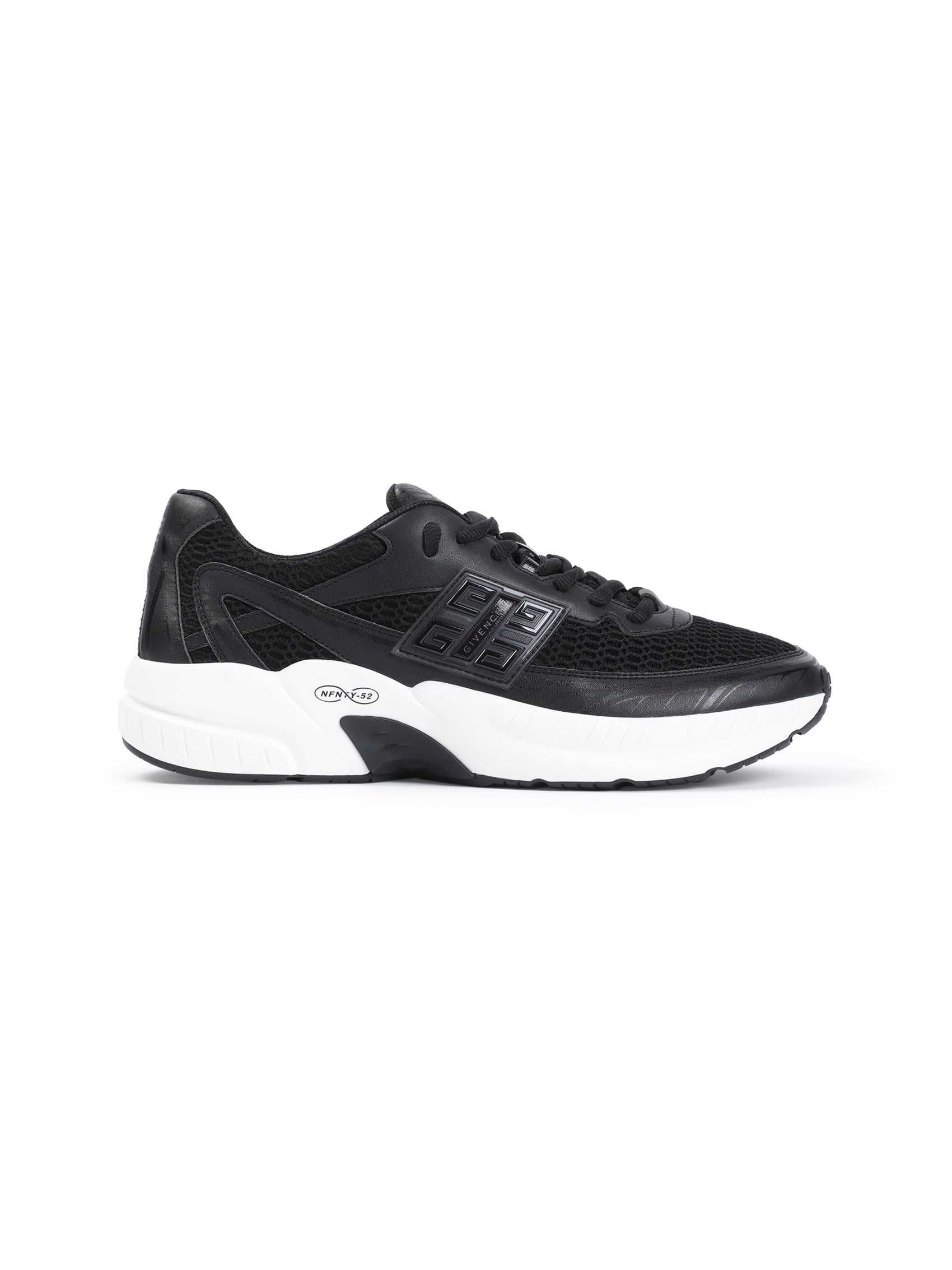 NFNTY-52 Low Top Runners Sneakers