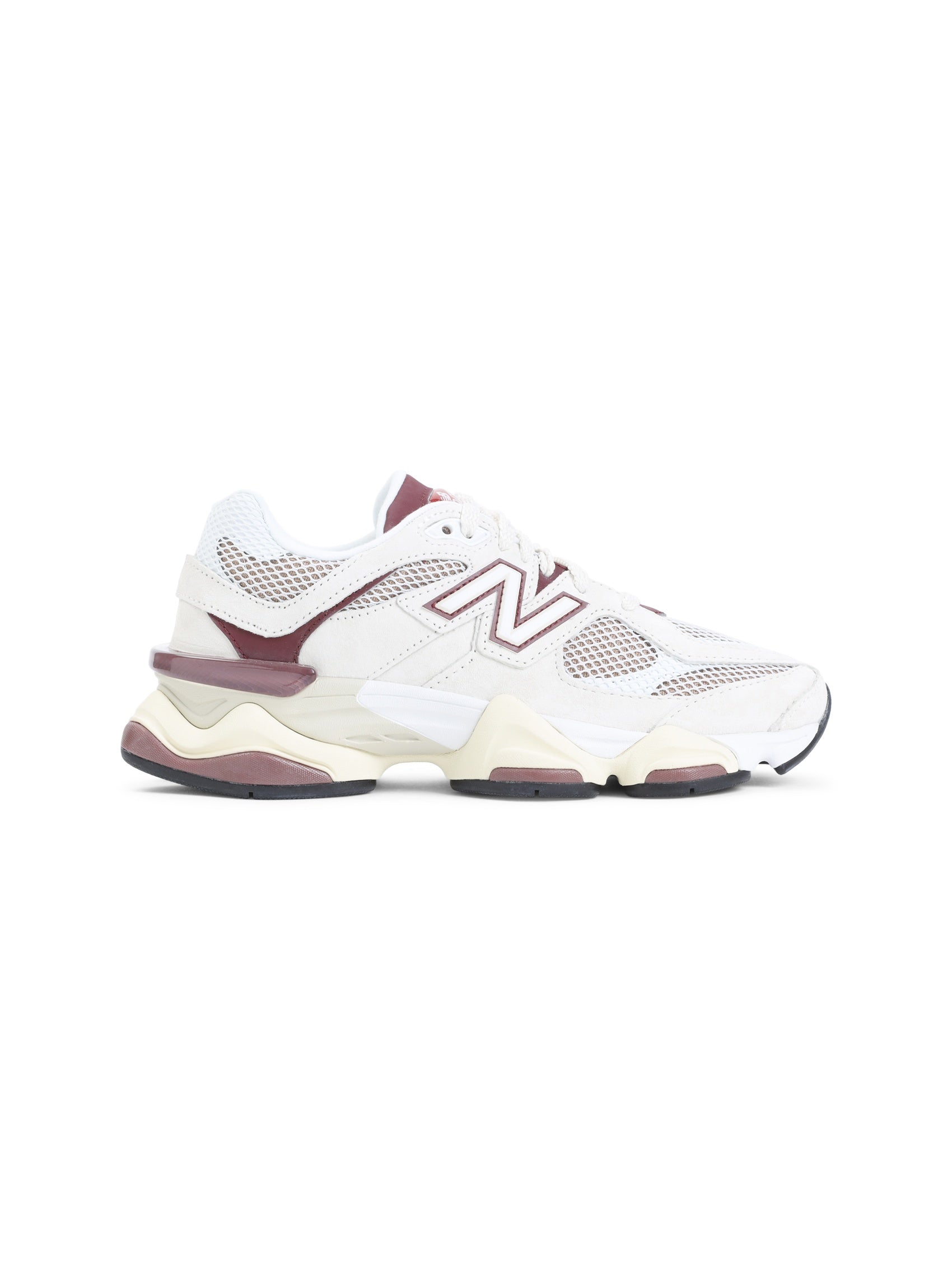 9060 Sneakers