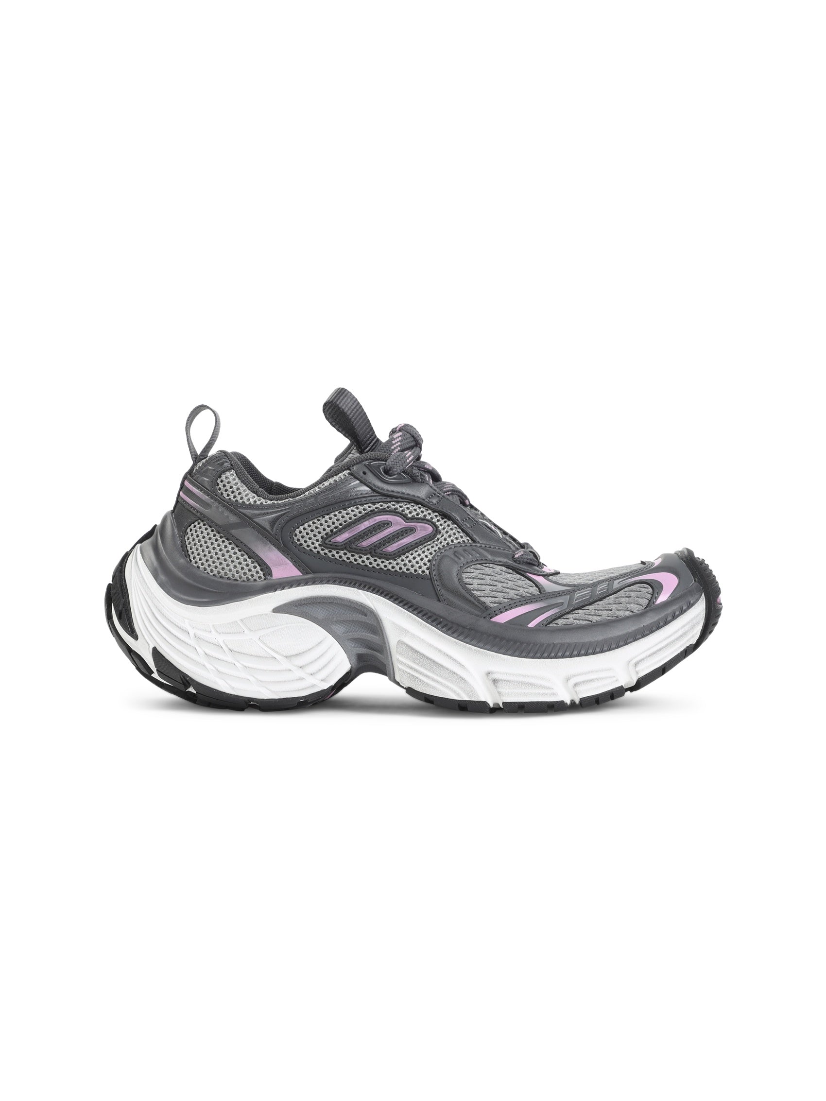 6XL Sneakers
